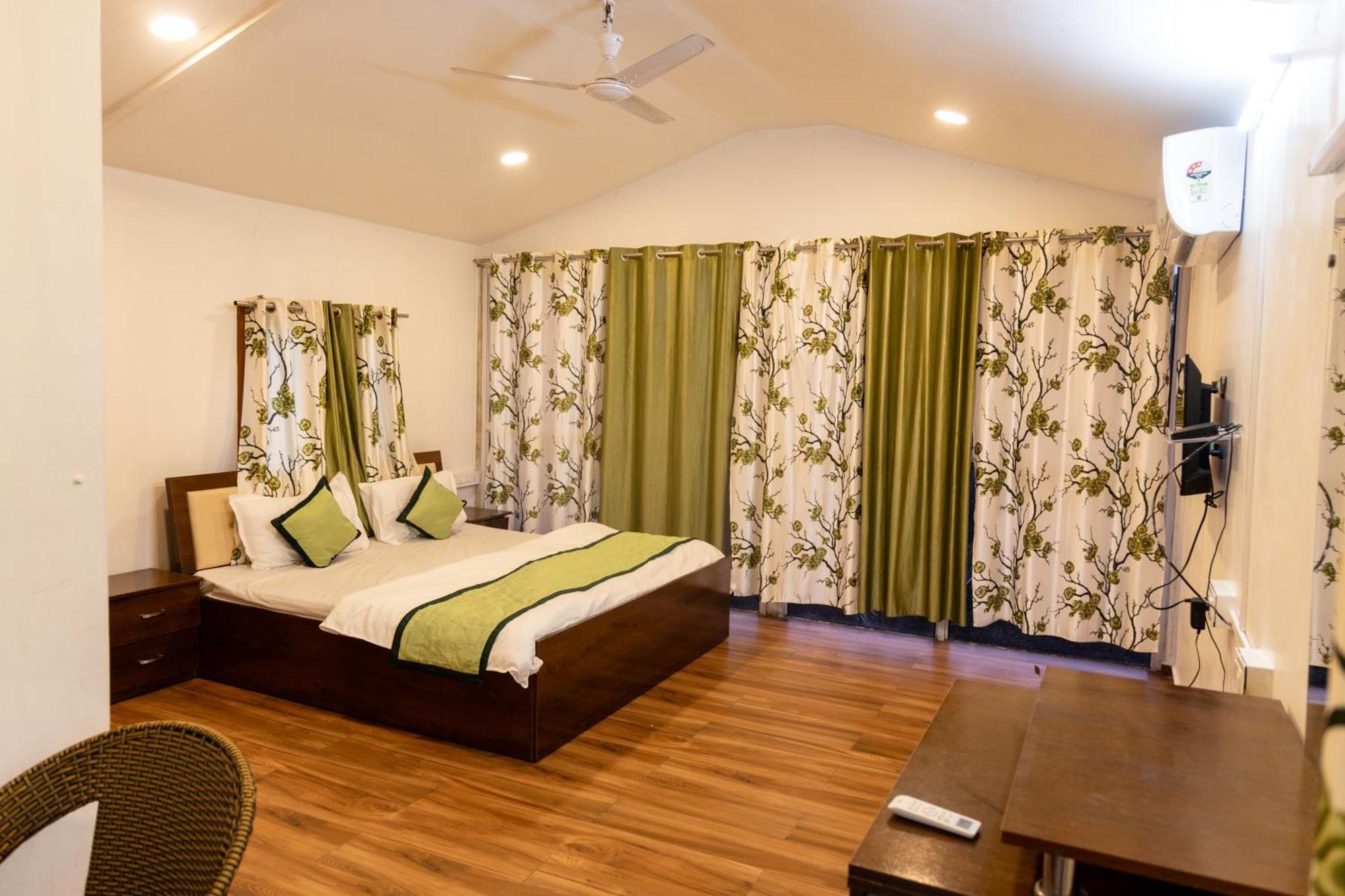 The Riverine Stay By The Lake Igatpuri Exteriör bild